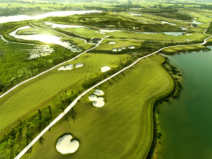 Sân golf West Lakes