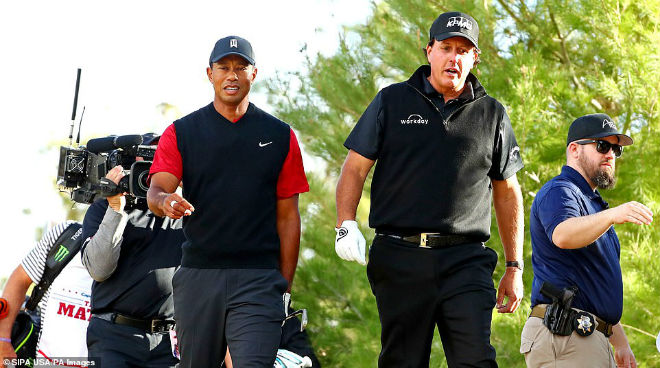 Tiger Woods và Phil Mickelson