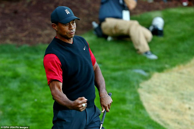 Tiger Woods và Phil Mickelson